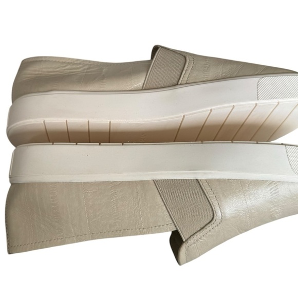 New! VINCE Blair Croc-embossed Leather Slip-on Sneakers Cobblestone‎ Cream - Picture 7 of 8